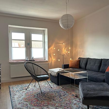 Schoene Neue 4 Zimmer Wohnung Mit Sued-Balkon Bis 8 Personen Наумбург Экстерьер фото