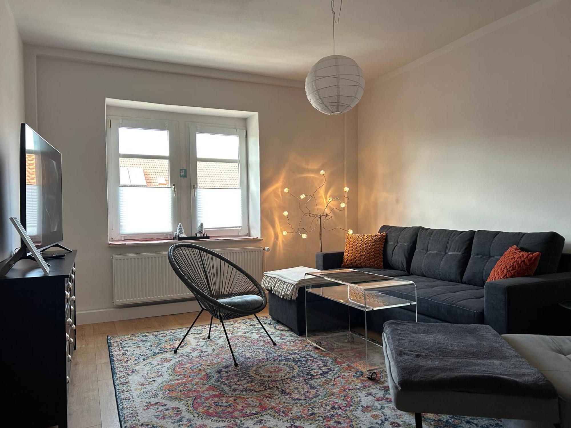 Schoene Neue 4 Zimmer Wohnung Mit Sued-Balkon Bis 8 Personen Наумбург Экстерьер фото